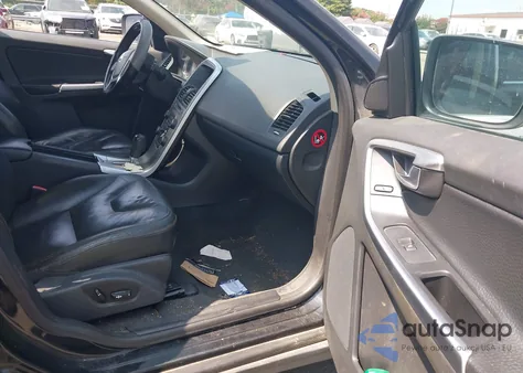 2011 Volvo Xc60 3.2 z USA, uszkodzony, nr VIN YV4940DZ1B2189556